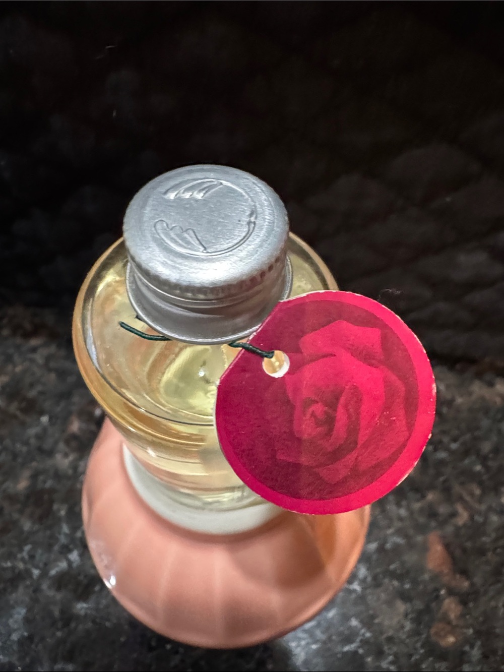 The Body Shop Cassis Rose Perfume Oil - 30 ml NEW - Picture 3 of 5